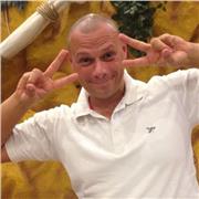 Offro lezioni di Matematica a studenti di medie, superiori ed università. Ho sempre sviluppato ottime doti di presentazione della complessità della materia consentendo ad un'ampia platea di capirla al meglio.